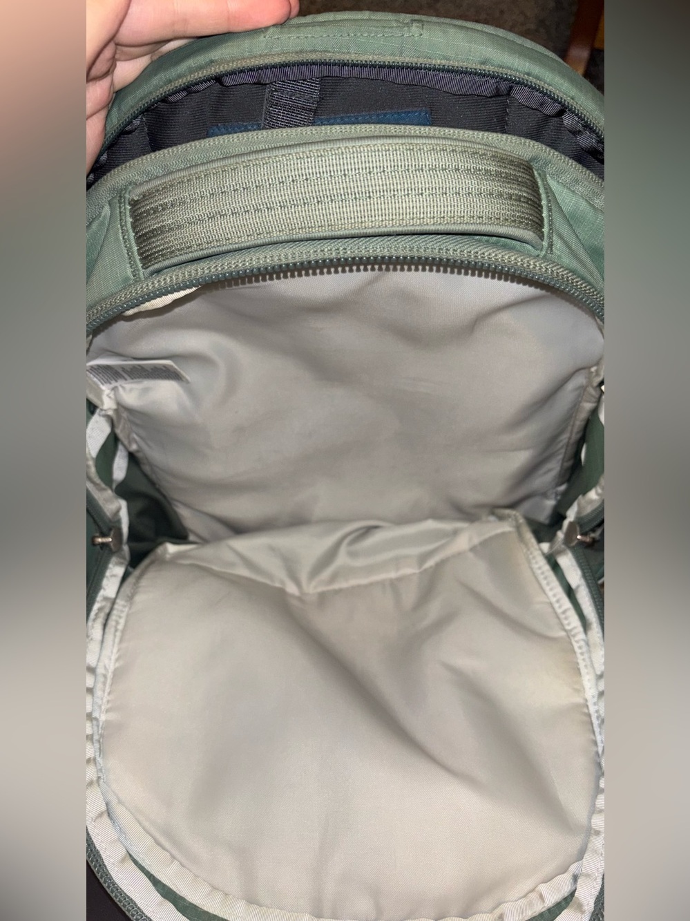 The North Face Duck Green Borealis 28L Backpack - Picture 5 of 7